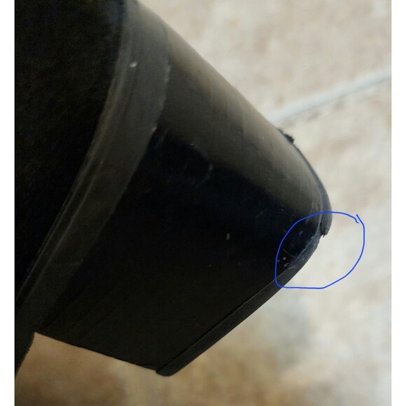 La Canadienne Womens Suede Ankle Booties Black Heel 2" Model #10935 Size 7.5M - Picture 10 of 10